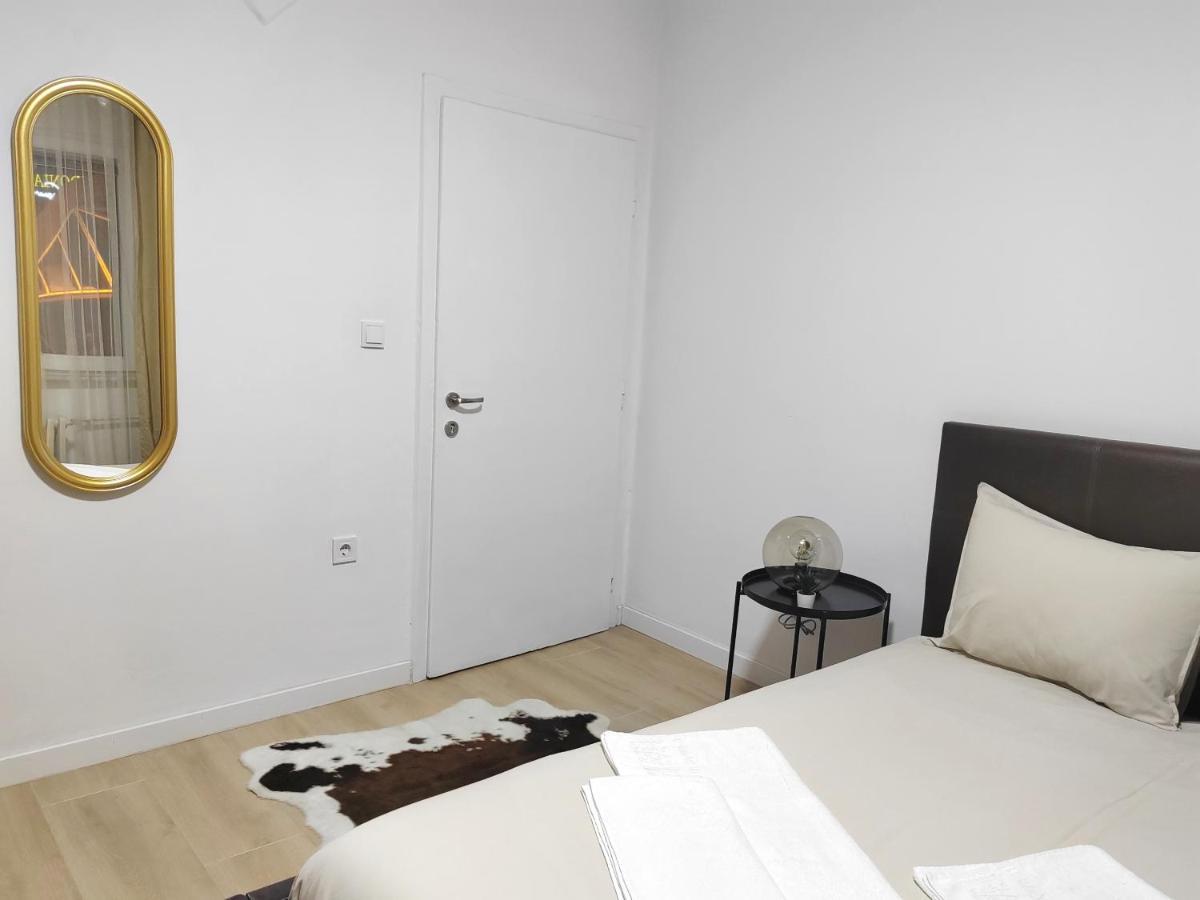 City Sqare Apartment Verde Skopje Exterior foto